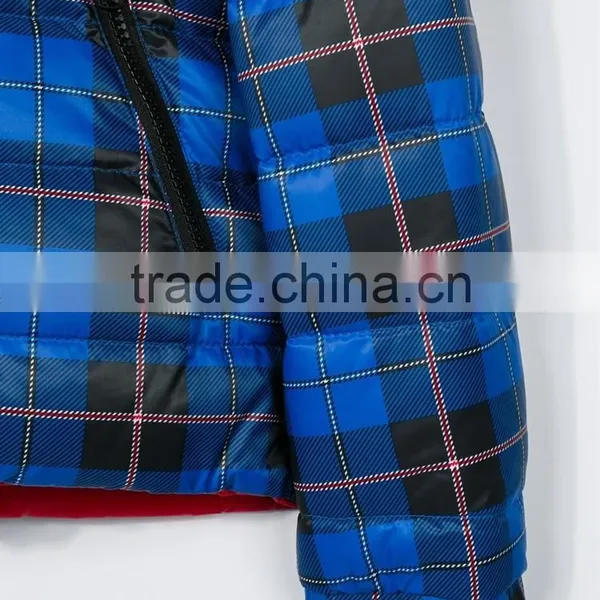 Customed Red and Blue Reversible Windproof Feather Down Puffer Jacket photo-4