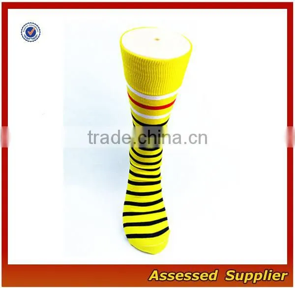 WH-115 Hot Sale Cheap New 2017 Wholesale Stripe Jacquard Cotton Socks and Soft Tube Custom Sock for Men and Women photo-5