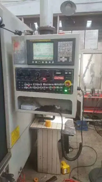 Taiwan LEADYANG VMC-168 CNC Milling Machine photo-2