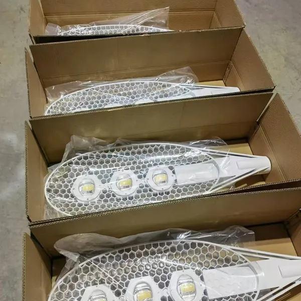 Quality LED Streetlights KCQ2 and KCQ3 With ADC12 Die-cast Aluminum Material 3000K-6000K photo-3