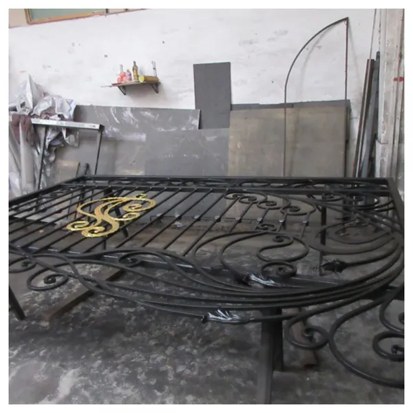 China Wrought Iron Gates Aluminum Gate Design For Home photo-5
