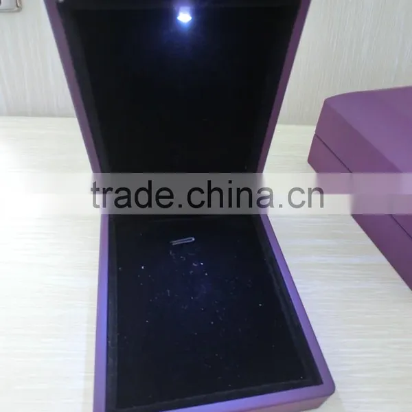 Luxury Varnished Bracelet Box Bangle Box Wedding Gift Set With LED Jewelry Wooden Box photo-5