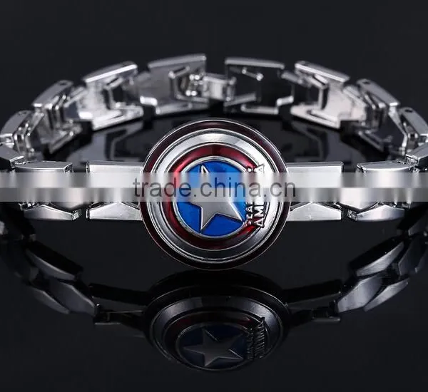 2016 Alloy Bracelet With the Charm of Captain America's Shield