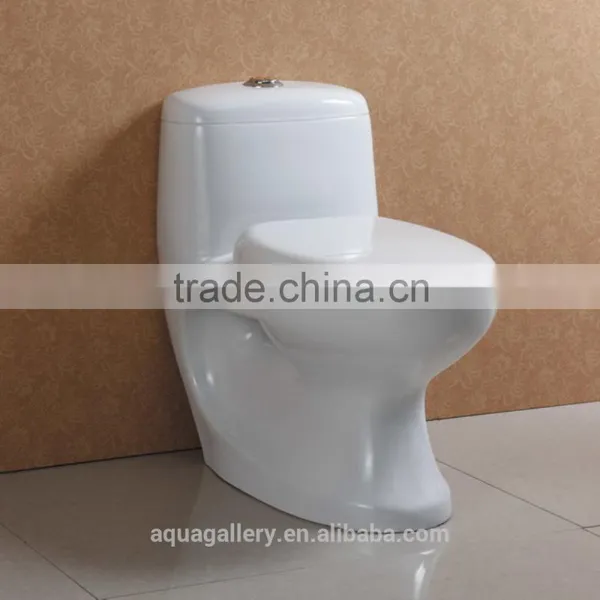 Washdown Floor Standing Toilet Bowl With Soft Close PP Seat Cover photo-2
