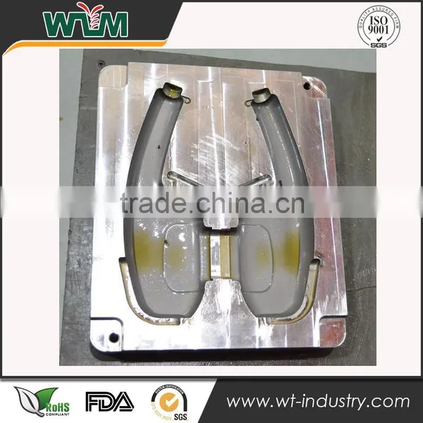 China High Quality Laser Gun Shell Plastic Injection Mould Machine Maker photo-3