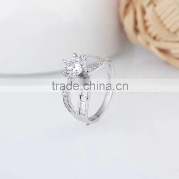 925 Sterling Silver Classic Prong Round Cut Flower Ring With Zircon photo-4