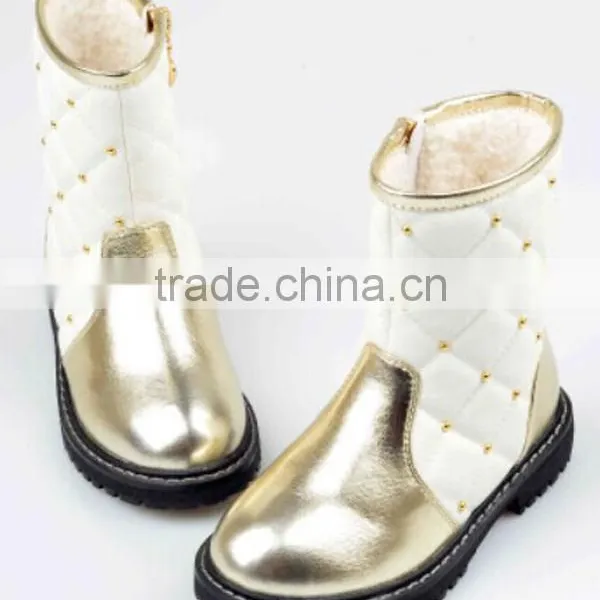 Hot Selling Winter White Leatehr Boots Fashion 2012 photo-3