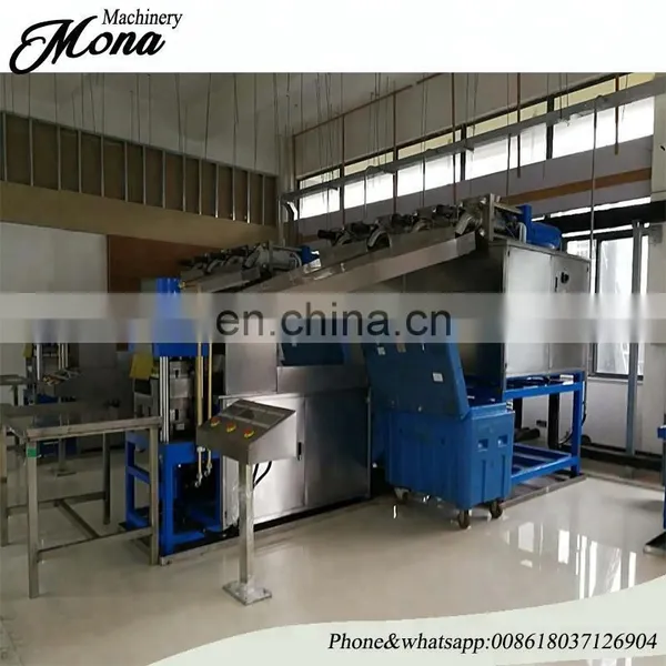 Dry Ice Moulding Machine for Standard Catering Size photo-3