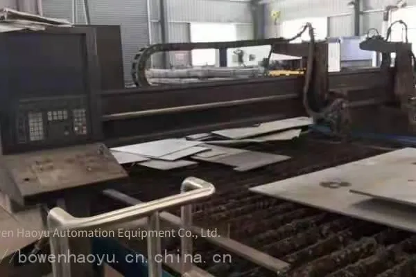 БУ дongsheng портальный ЧПУ плазменно-газовый режущий станок с источником питания для плазменной резки hypertherm maxpro200