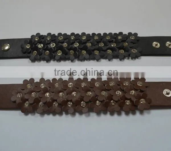 Wholesale Black Genuine Leather Bracelet With Flowers photo-3