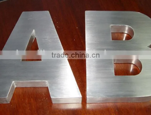 Multifunctional Mixed Metal and Nonmetal Professional CNC Laser Cutting Machine CO2 Laser Tube photo-2