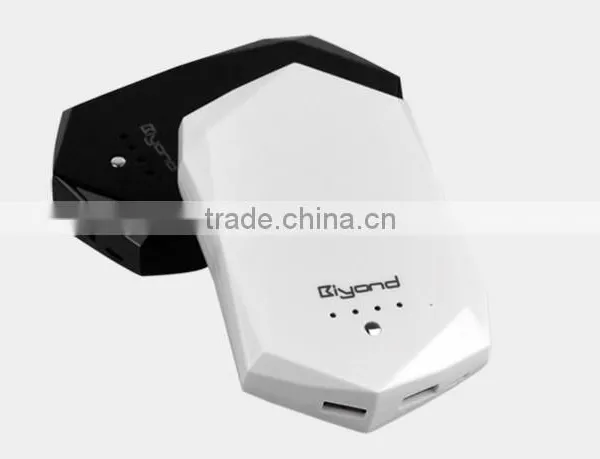 2015 AAA Grade Lithium Polymer Private Mould 7200mah Power Bank photo-3