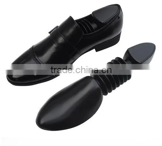 High Quality Plastic Man Shoe Tree photo-4