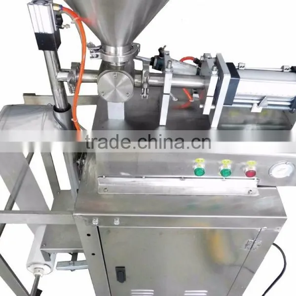 Automatic Small Shampoo Filling and Sealing Machine for Bags photo-2