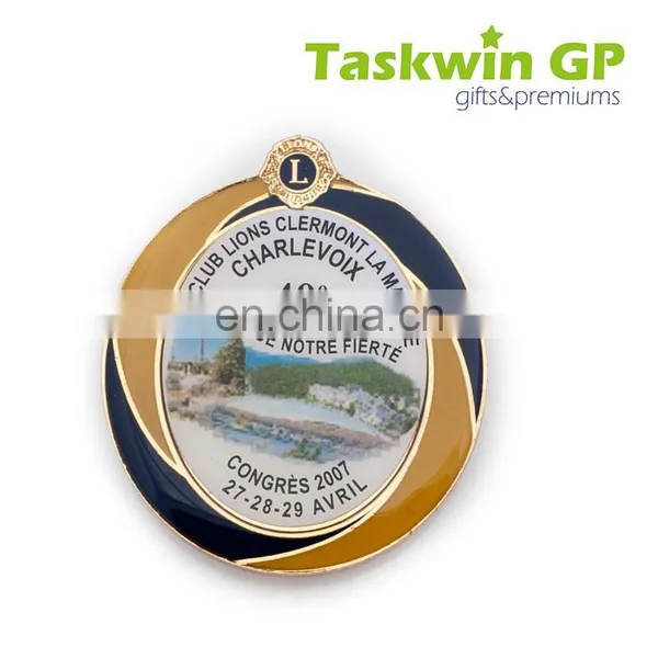 Customized High Quality Metal Nation Pin Badge Filled in Soft Enamel Car Mark Badge photo-2