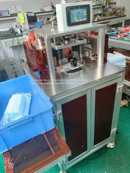 Semi-automatic mask welding machine controlled by smart touch screen