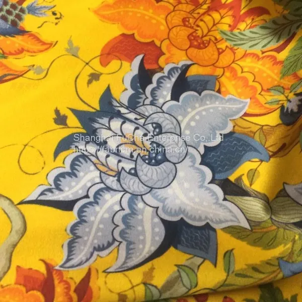 Best Selling 32s 130*70 Polyester Cotton Woven Shirt Fabric photo-2