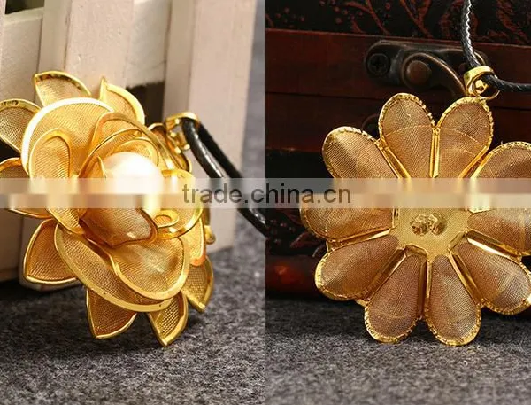 2016 Trending Hot Products Sweater Flower Necklace Pearl Necklace For Women photo-4
