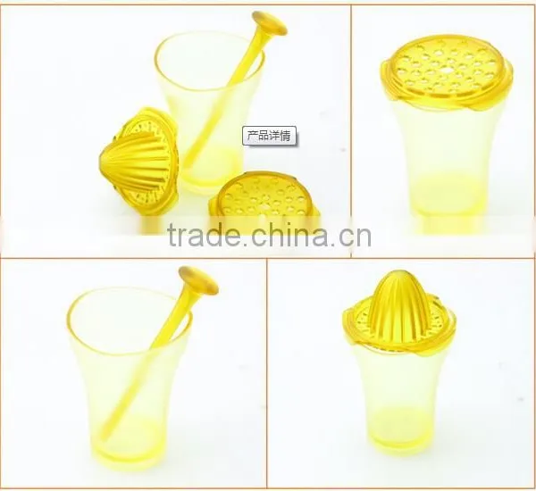 Multi-function 3 Ways Hand Juicer/ Fruit Juicer/lemon Juicer With Cup photo-3