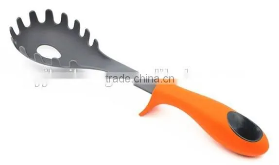 Easy Using Nylon Pasta Fork
