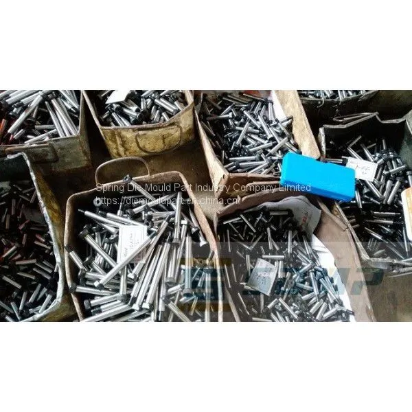 Quality Shoulder Screw G12.9 in ISO7379 and Ansi Hexagon Socket Head Round Shaft Shoulder Screws photo-3