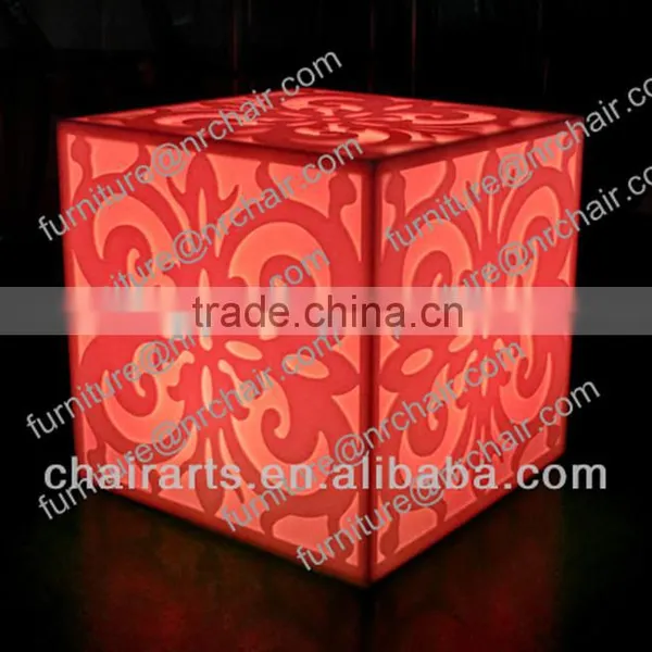 Shanghai Rechargeable Led Light Up Acrylic Cube Table For Sale photo-3