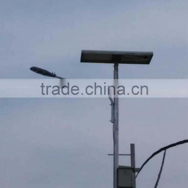 2016 New Design 40W 50W 60W 5 Years Warranty Solar Street Light OEM Factory