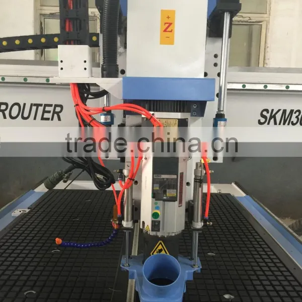 ATC Woodworking Cutting Machine With Eight Tools Holder and Vacuum Table photo-3