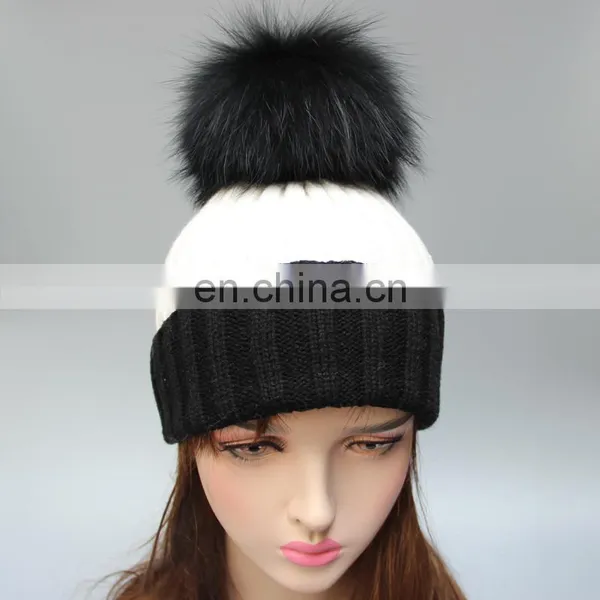 Wholesale Custom Winter Ladies Acrylic Knitting Beanies Hat With Pompon for Lady photo-2