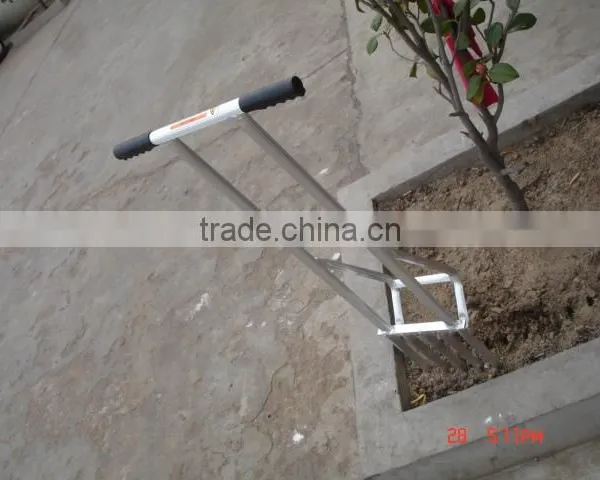 Manual Hollow Tine Lawn Spike Aerator 5 Tines