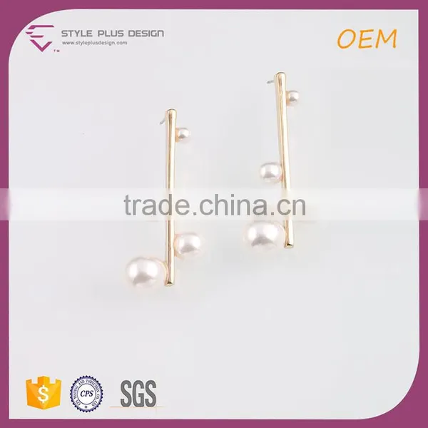 E78053K01 STYLE PLUS Shiny Gold Plate Collection Pearl Designs Stud Earrings for Ladies From Forever 21 Series photo-3