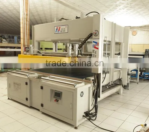 China NaiGu Manufacture Mattress Packing Line Including Compression Fold Roll Packing photo-3