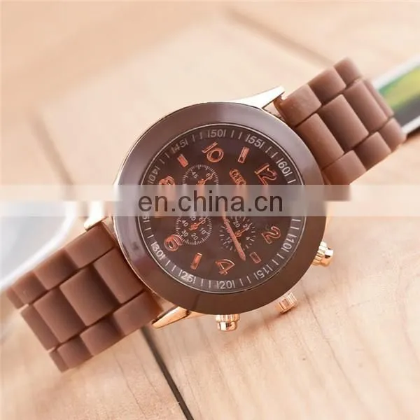 2014 China Supplier Big Dial Custom Digital Silicone Watch photo-6