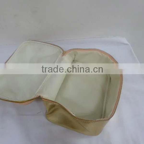 Fashion Gold Pvc Cosmetic Case With Handle