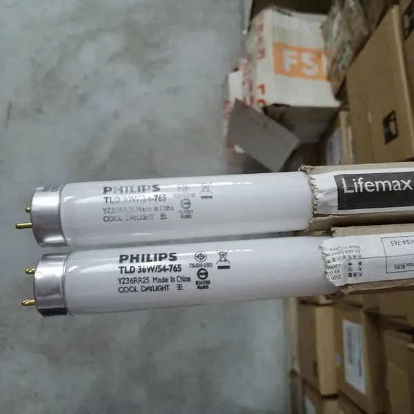 PHILIPS TL-D36W/54-765 T8 lamps