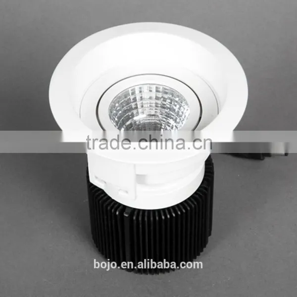 6W 9W 13W COB LED Downlight With Round and Square Outer Ring Made in China photo-3