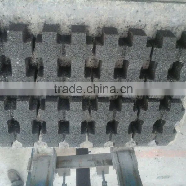 Automatic Hydraulic Concrete Paver Brick Molding Machine for Sale photo-5