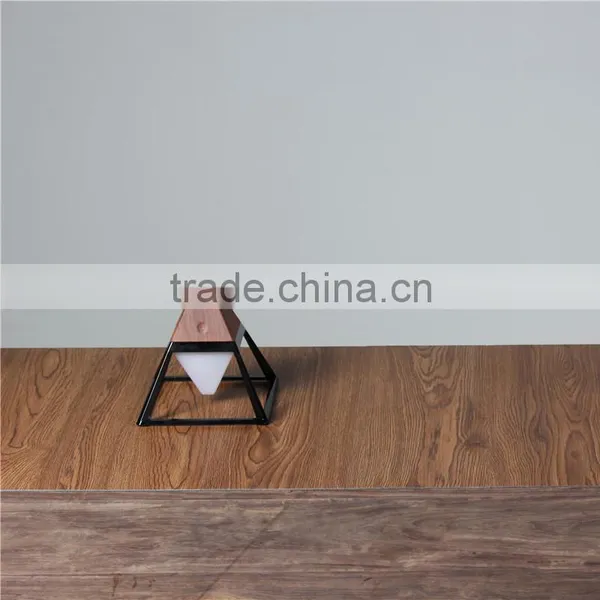 Fashionable Zinc Alloy Chargeable 100-240V Depo Auto Lamp for Christmas photo-4