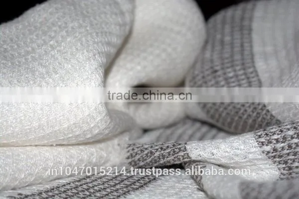 Organic Flax Linen Waffle Bath Towel -- Hand Woven photo-3