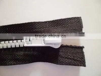 5# Plastic Resin YKK Teeth Zipper Open End Zipper New Style Zipper Coate Zipper photo-3