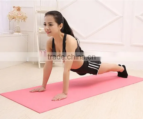 Eco - Friendly NBR /PVC Yoga Mat OEM Best Quality in China photo-4