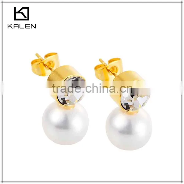 Shiny BUTTERFLY Design With Big Pearl Golden Stainless Steel Pendant Jewelry Set photo-3