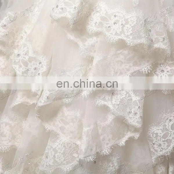 2015 Newest Design Sweetheart Neckline Tired Lace Appliqued Wedding Dresses Cascade Imported From China photo-5
