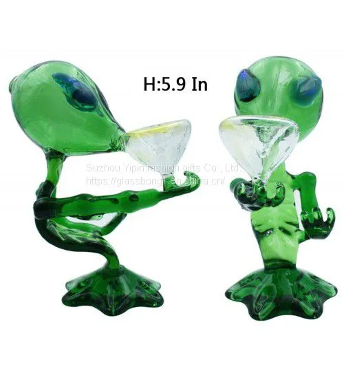 5.9〃 Alien Themed Colored Bong