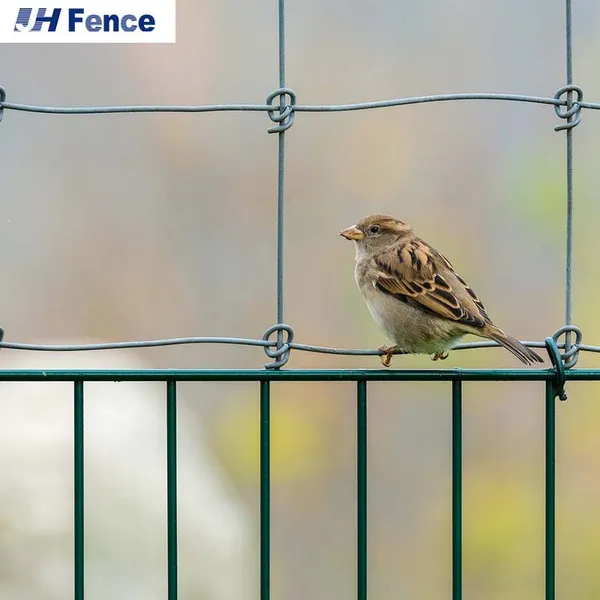 Hot DIP Galvanized Farm Fence Garden/Deer/Field/Animal/Horse/Fence Wire Mesh Waterproof Heavy Duty Rural Fencing photo-3