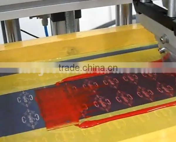 Mini Desktop Vacuum Screen Printing Machine photo-4