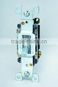 Lighted three-way 15AMP AC QUIET DECORATOR TOGGLE SWITCH