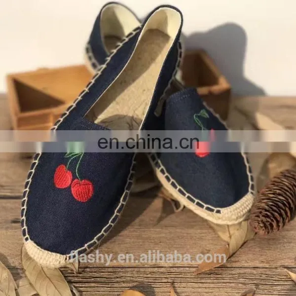 Wholesale Embroidering Espadrilles Flat Nature Canvas Shoes Classic photo-4