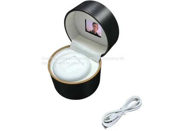 00:01 00:41 View Larger Image Luxury Rotating Wrapping Leather Cylinder for Ring Displaying Luxury Rotating Wrapping Leather Cylinder for Ring Displaying Luxury Rotating Wrapping Leather Cylinder for Ring Displaying Luxury Rotating Wrapping Leather cy photo-4