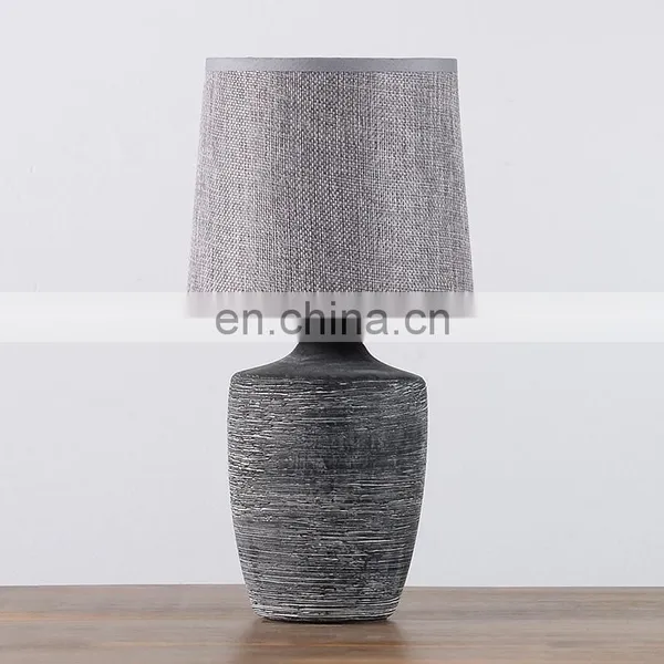 Antique Home Decorative Ceramic Table Light and Desk Lamp for Indoor Room photo-4